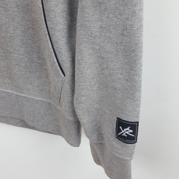 Young & Reckless Crew Neck - Picture 7 of 7